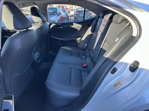 Used 2018 Lexus IS 300 AWD w/ Premium Package image 13