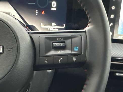 New 2025 Nissan Kicks SR image 19