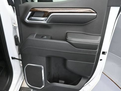 Used 2023 GMC Sierra 1500 SLE AWD/4WD image 32