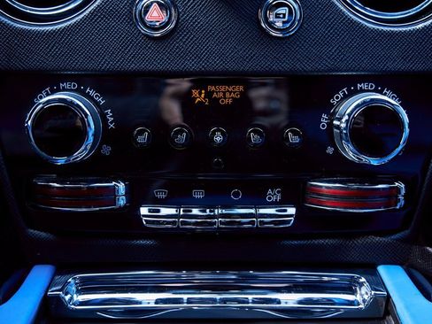 Used 2021 Rolls-Royce Cullinan Black Badge image 76