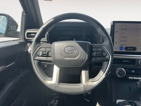 Used 2024 Toyota Tacoma TRD Sport AWD/4WD image 13