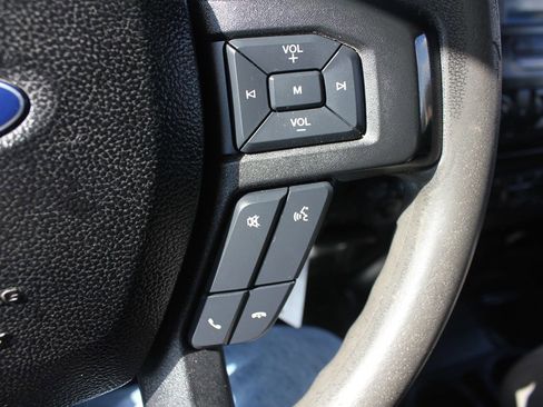 Used 2017 Ford F150 XLT w/ Trailer Tow Package image 14