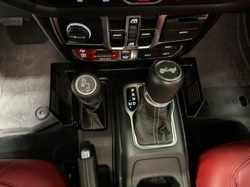 Used 2024 Jeep Wrangler Unlimited Rubicon 392 AWD/4WD image 33