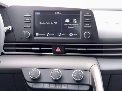 New 2026 Hyundai Elantra SE image 18