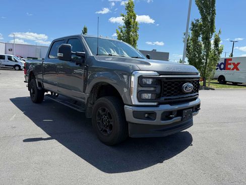 Used 2024 Ford F350 XLT w/ XLT Premium Package AWD/4WD image 4