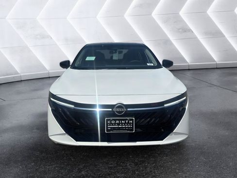 New 2026 Nissan Sentra SR FWD image 2