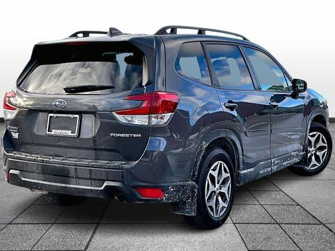 Used 2023 Subaru Forester Premium image 13
