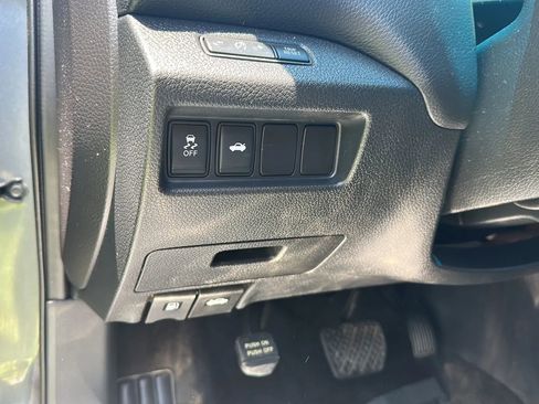 Used 2015 Nissan Altima 2.5 SV w/ Convenience Package FWD image 32