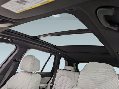 New 2026 BMW X5 xDrive40i w/ M Sport Package image 16