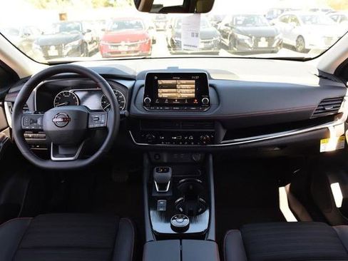 New 2026 Nissan Rogue SV image 8