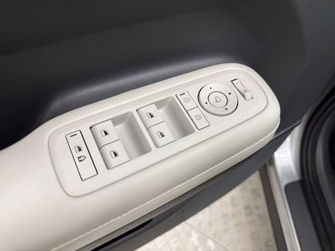 Used 2024 Hyundai Santa Fe Limited FWD image 12