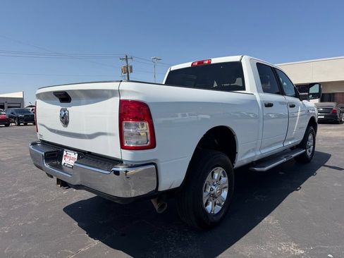 Used 2024 RAM 2500 Big Horn AWD/4WD image 3