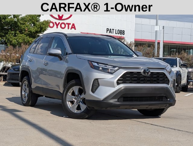 Used 2024 Toyota RAV4 XLE FWD image 2