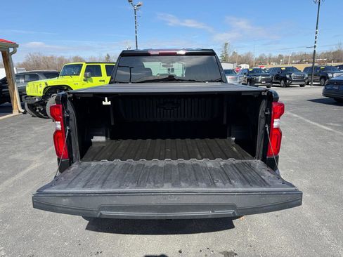 Used 2021 Chevrolet Silverado 1500 LT Trail Boss w/ Bed Protection Package image 6