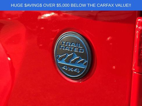 Used 2025 Jeep Wrangler Unlimited Sahara AWD/4WD image 30