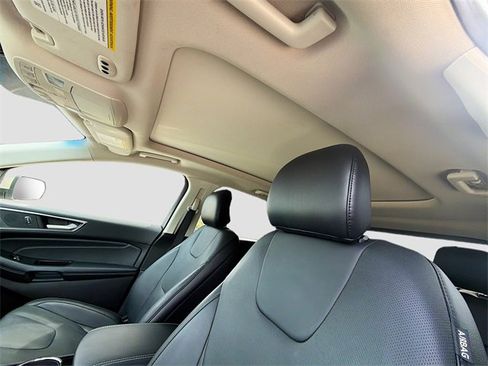 Used 2017 Ford Edge Titanium w/ Equipment Group 301A image 26