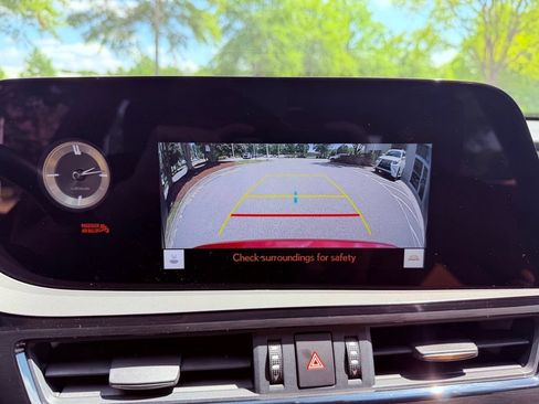 Used 2025 Lexus ES 350 w/ Premium Package FWD image 23