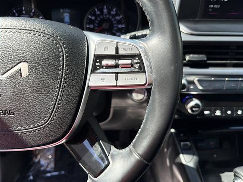 Used 2022 Kia Telluride S AWD/4WD image 16