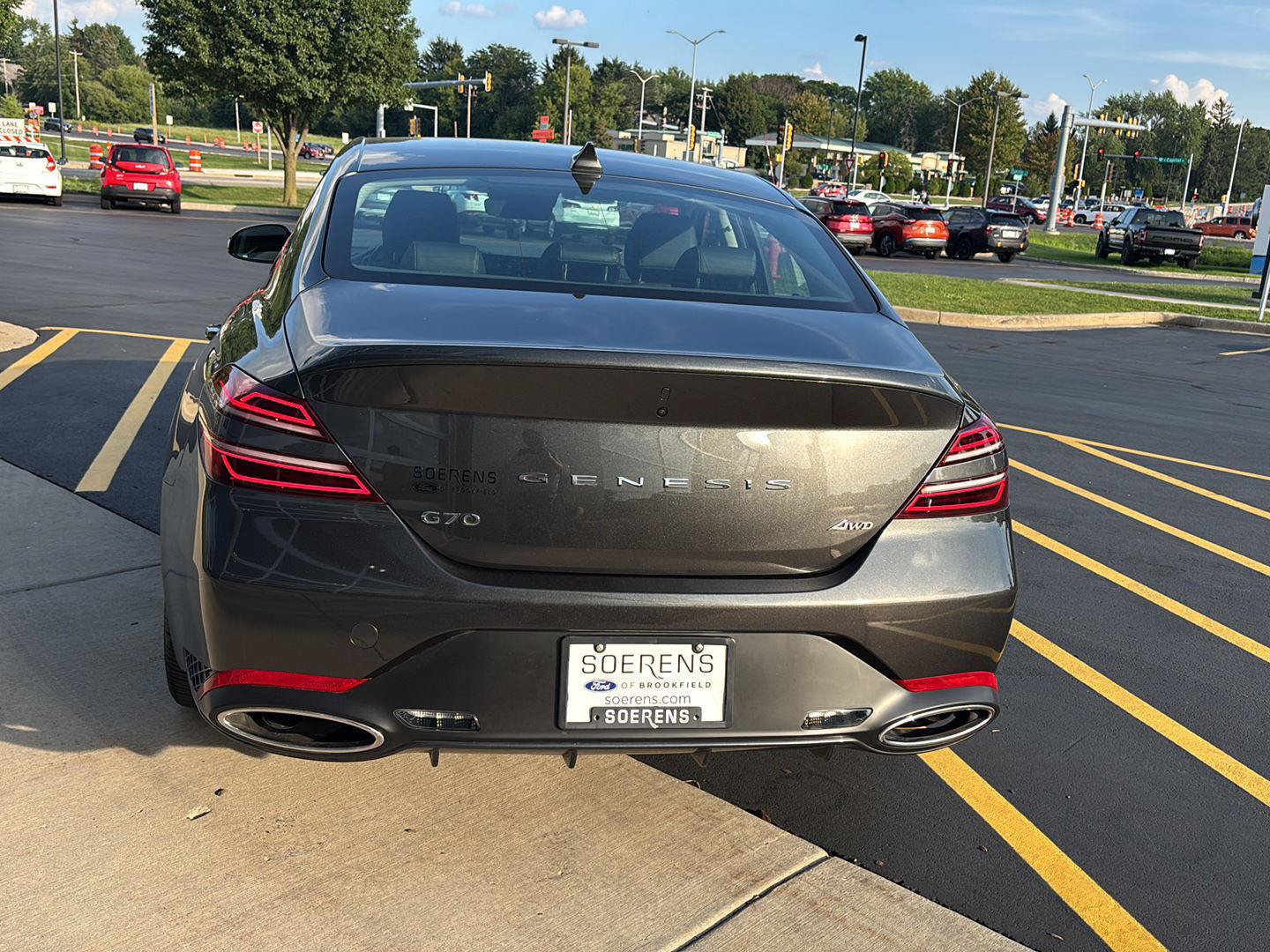 Used 2026 Genesis G70 2.5T AWD/4WD image 7
