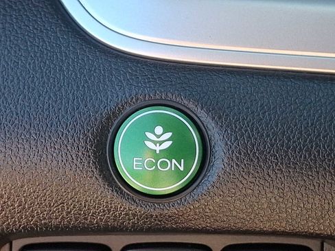 Used 2016 Honda CR-V SE image 23