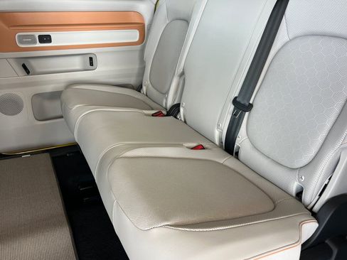 New 2025 Volkswagen ID. Buzz 1st Edition RWD image 12