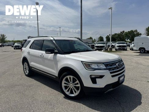 Used 2018 Ford Explorer XLT w/ Equipment Group 202A AWD/4WD image 1