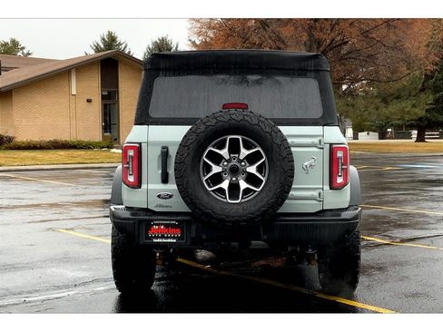 Used 2023 Ford Bronco Badlands AWD/4WD image 4