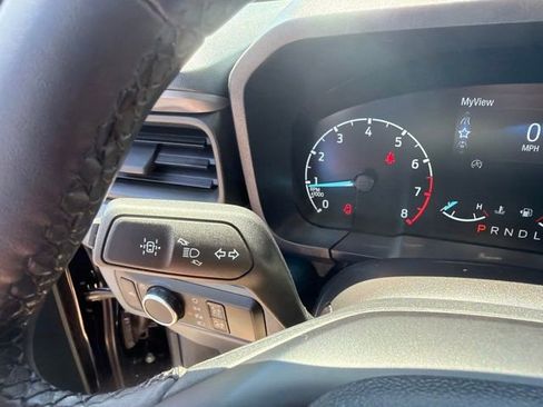 Used 2024 Ford Maverick XLT w/ XLT Luxury Package AWD/4WD image 17