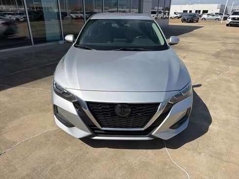Used 2022 Nissan Sentra SV FWD image 6