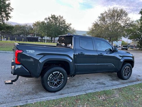 Certified 2025 Toyota Tacoma TRD Sport image 5