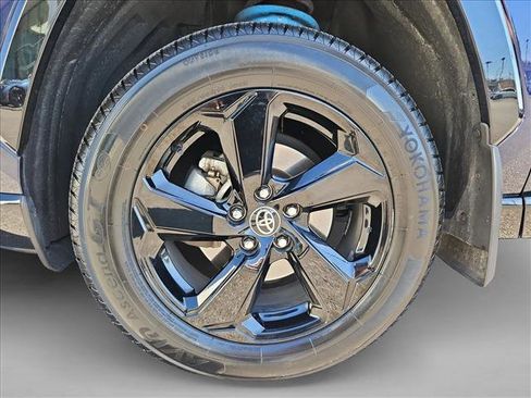 Used 2021 Toyota RAV4 XSE w/ XSE Grade Weather Package AWD/4WD image 23