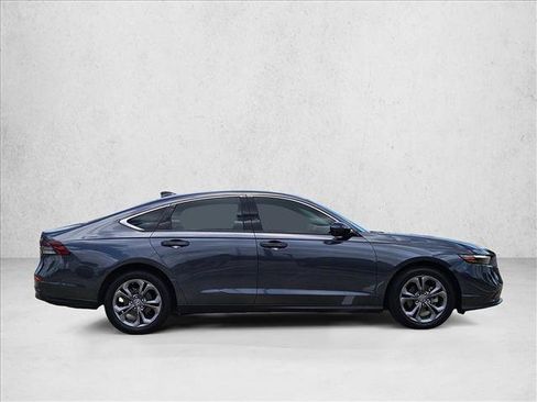 Used 2023 Honda Accord EX image 4