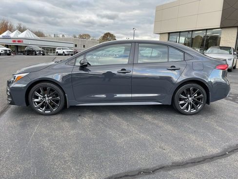 Used 2023 Toyota Corolla SE image 7