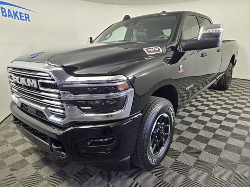 Used 2025 RAM 2500 Laramie RWD image 7
