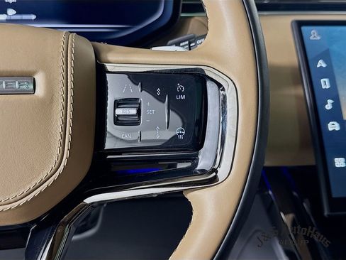 Used 2023 Land Rover Range Rover Sport SE Dynamic image 14