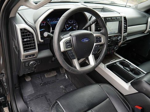 Used 2020 Ford F250 Lariat w/ Lariat Ultimate Package image 11