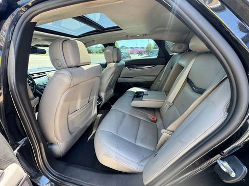 Used 2013 Cadillac XTS Luxury FWD image 15