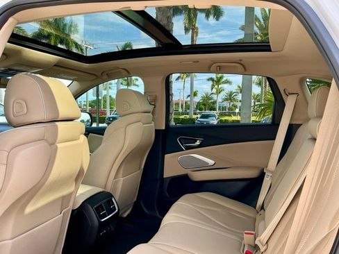 Used 2023 Acura RDX AWD w/ Advance Package image 10