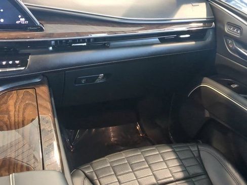 Used 2022 Cadillac Escalade Sport Platinum AWD/4WD image 15