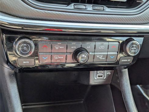 Used 2022 Jeep Compass Trailhawk image 27