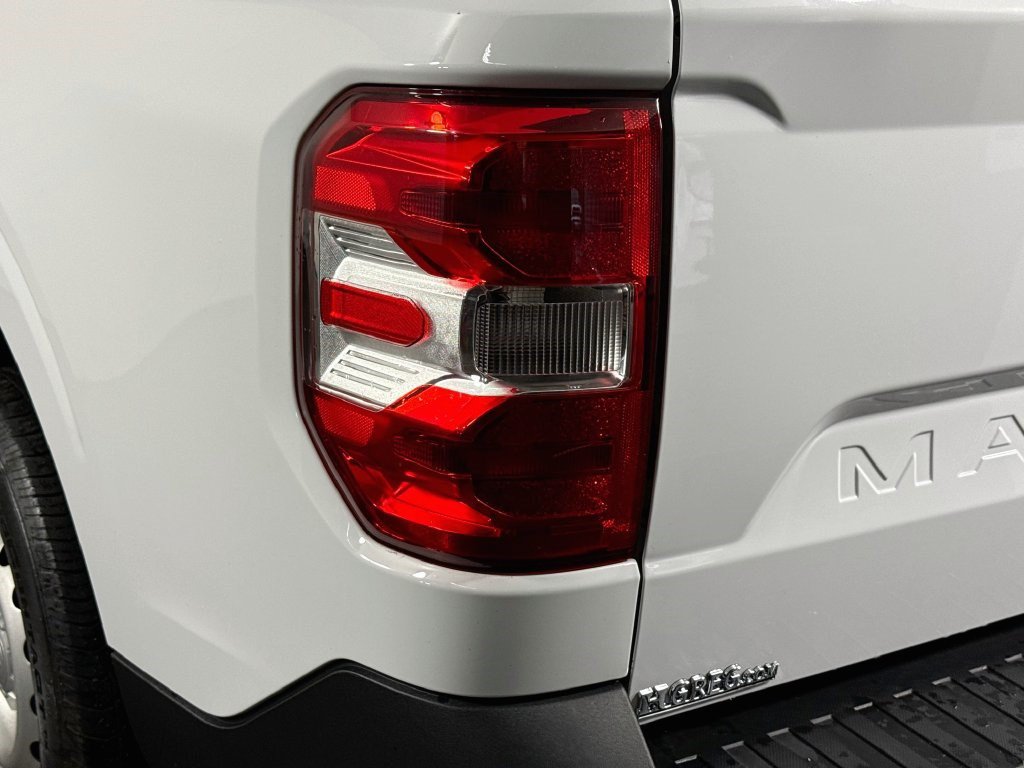 Used 2023 Ford Maverick XL FWD image 34
