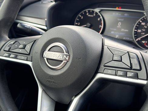 Used 2023 Nissan Altima 2.5 SV image 27