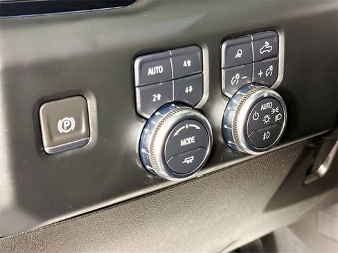 Used 2024 GMC Sierra 2500 Denali w/ Technology Package image 10