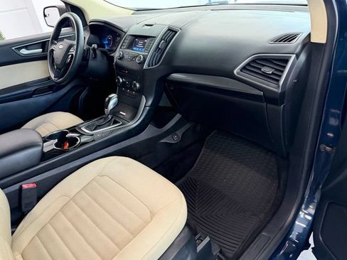 Used 2017 Ford Edge SE FWD image 15