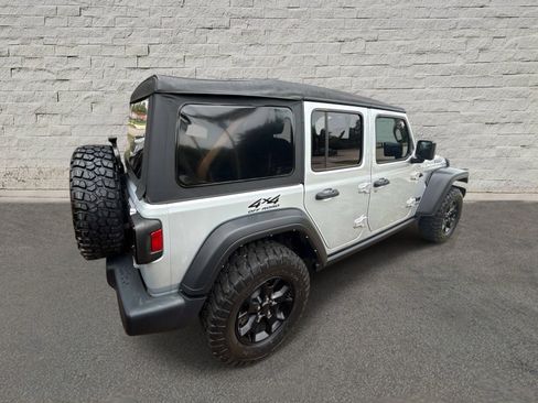 Used 2022 Jeep Wrangler Unlimited Sport AWD/4WD image 5
