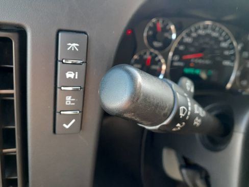 Used 2020 Chevrolet Express 3500 LS image 10
