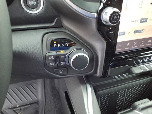 New 2026 RAM 1500 Big Horn AWD/4WD image 15