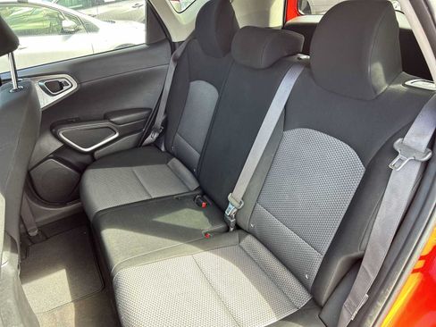 Used 2022 Kia Soul LX w/ Technology Package FWD image 22