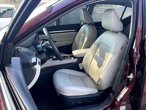 Certified 2024 Nissan Altima 2.5 SL image 8