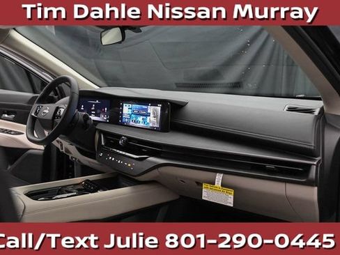 Used 2025 Nissan Murano SV AWD/4WD image 17